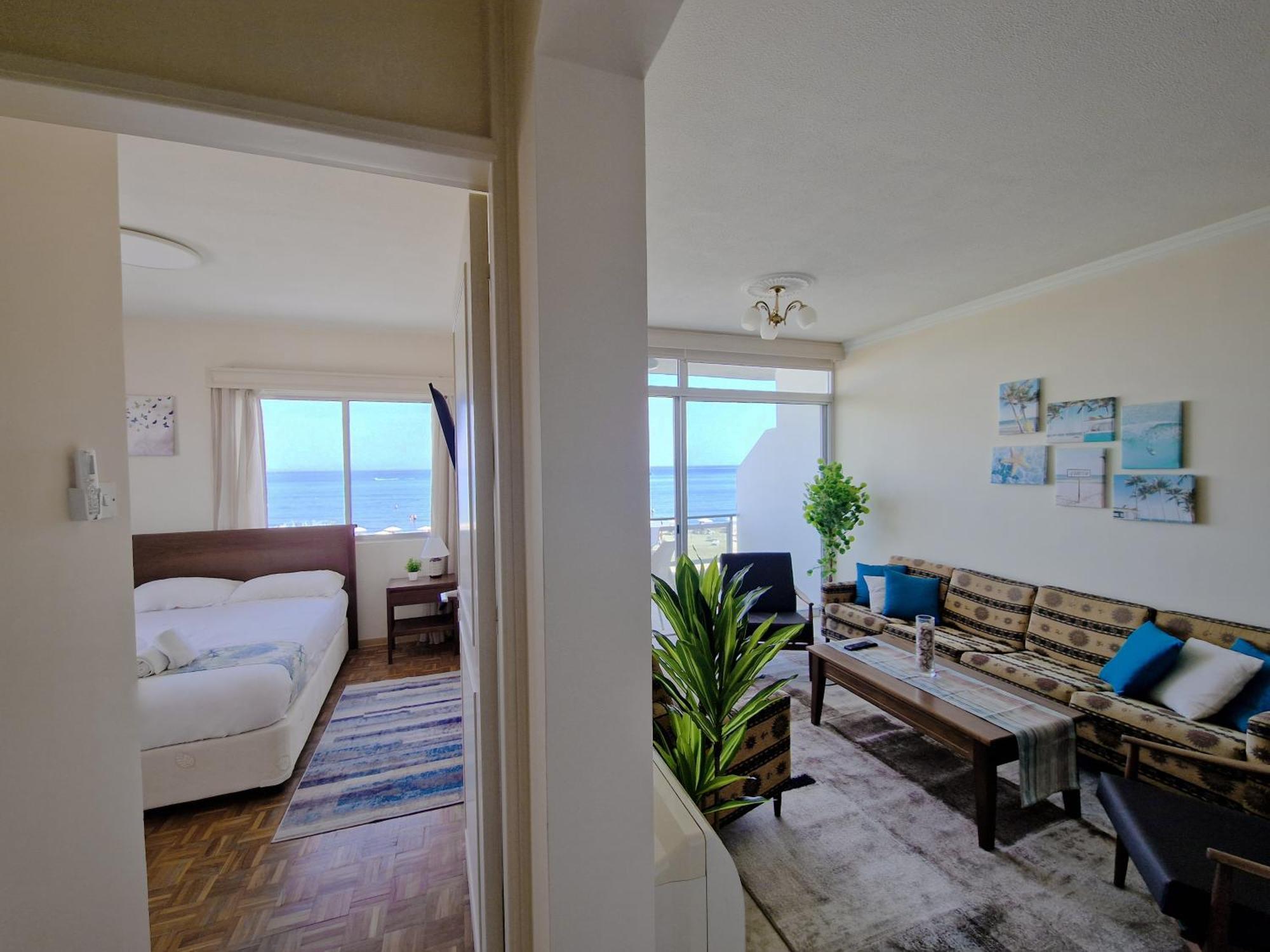 Makenzy Sandy Beachfront Paradise Ларнака Экстерьер фото
